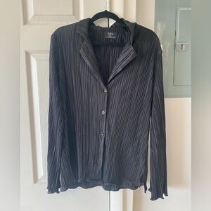 LALA Black Pleated Button-Up Shirt